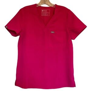 Figs Catarina scrub top in Shocking Pink
